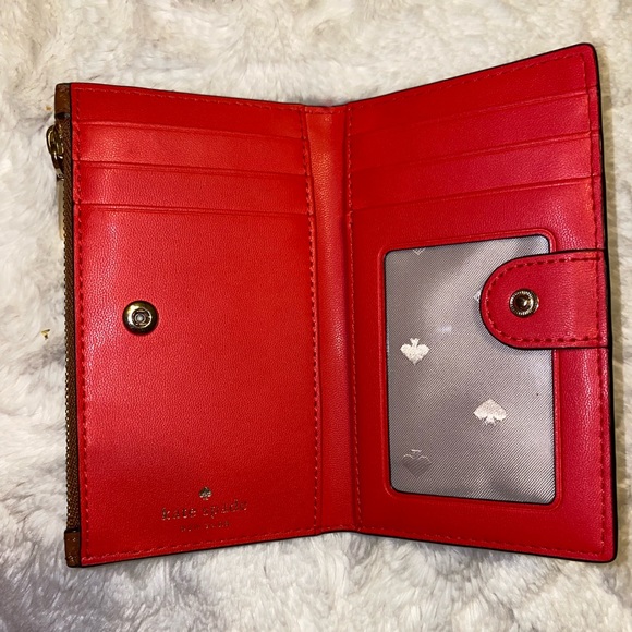 KATE SPADE wallet for sale! Looks brand new never really used it much! - Picture 2 of 4